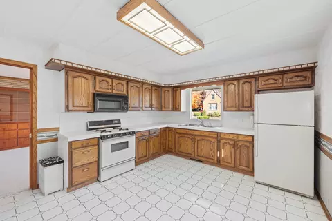 1100 S Poplar Ave, Kankakee, IL 60901 photo 7