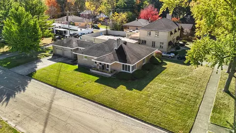 1100 S Poplar Ave, Kankakee, IL 60901 photo 2