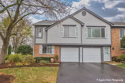 27 W214 Providence Ln, Winfield, IL 60190
