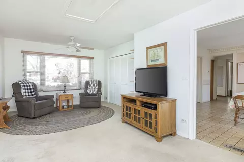 Other - 595 Lafayette Ln, Hoffman Estates, IL 60169 photo 1 of 4