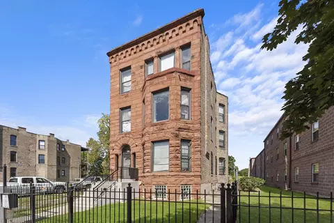 636 W 61st St, Chicago, IL 60621