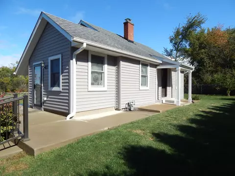 13116 W 21st St, Wadsworth, IL 60083