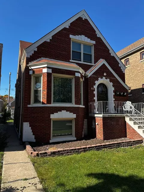 7036 S Fairfield Ave, Chicago, IL 60629