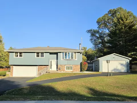 22429 S Deal Ave, Channahon, IL 60410