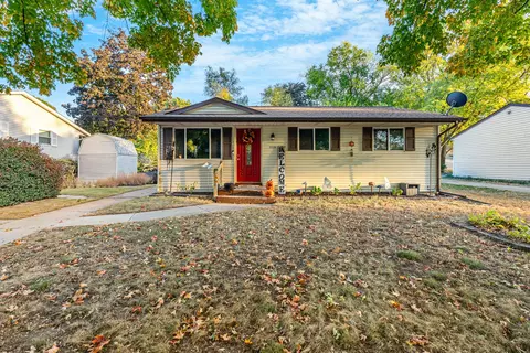 2225 Rexford Dr, Rockford, IL 61109