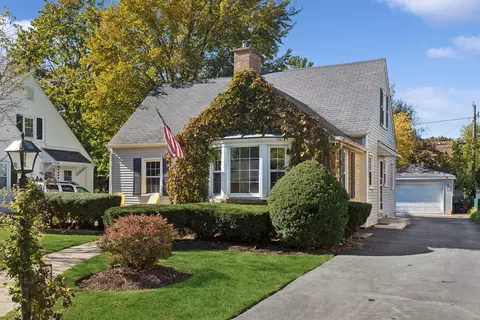 526 S Evergreen Ave, Arlington Heights, IL 60005