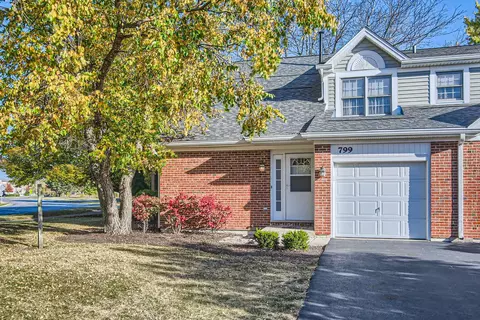 799 Hoover Dr, Carol Stream, IL 60188