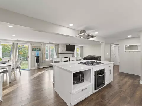 Kitchen - 149 N Arseneau Rd, Kankakee, IL 60901 photo 2 of 2