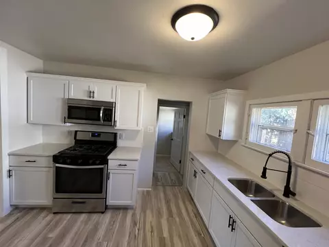 103 E Jones St, Plano, IL 60545 photo 9
