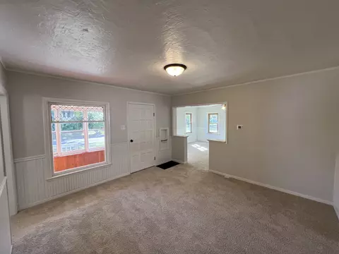103 E Jones St, Plano, IL 60545 photo 4