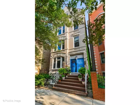 1409 W Superior St #3R, Chicago, IL 60642