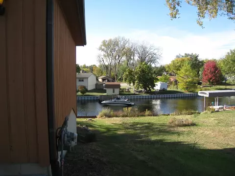 426 Castle Rd, Mchenry, IL 60050 photo 35
