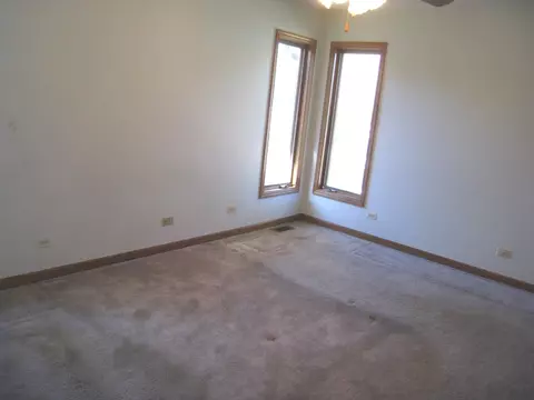 426 Castle Rd, Mchenry, IL 60050 photo 14