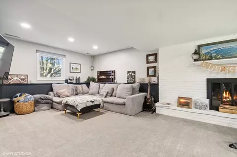 Other - 907 Scott St, Algonquin, IL 60102 photo 3 of 4