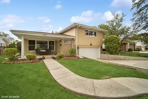 2210 Glenview Ave, Park Ridge, IL 60068