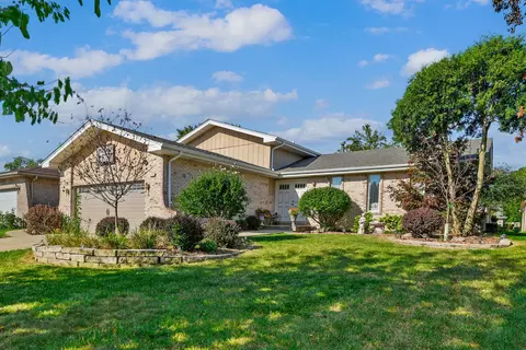 17082 Belle St, Oak Forest, IL 60452