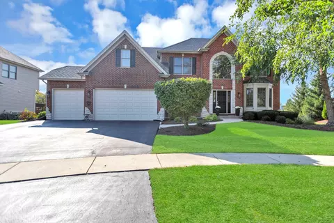 136 Planters Row, Geneva, IL 60134