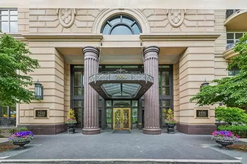 2550 N Lakeview Ave #N806, Chicago, IL 60614