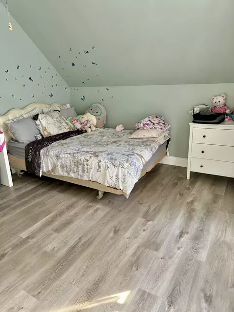 Bedroom - 104 E 3rd St, Tampico, IL 61283 photo 2 of 3