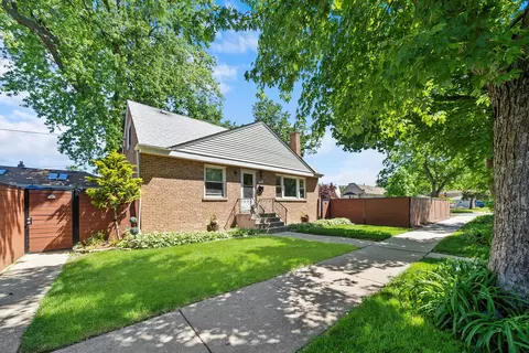 2900 Beulah Ave, River Grove, IL 60171