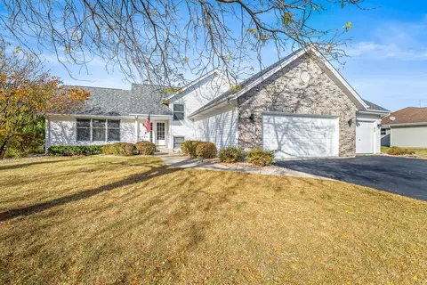84 Bristlewood Ct, Rockton, IL 61072