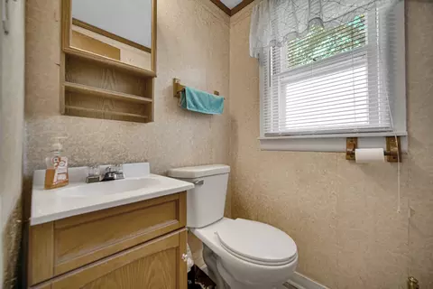 Bath - 17735 Walter St, Lansing, IL 60438 photo 2 of 2