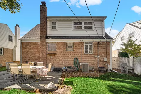 Exterior - 17735 Walter St, Lansing, IL 60438 photo 4 of 4