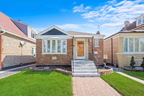 5235 S Kenneth Ave, Chicago, IL 60632