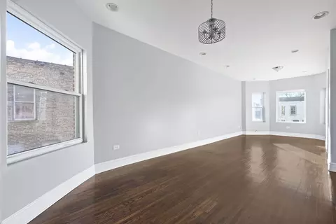 6321 S Champlain Ave, Chicago, IL 60637 photo 7