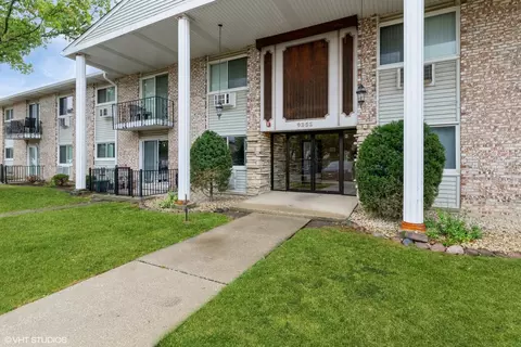 9351 Lady Bird Ln #2A, Des Plaines, IL 60016