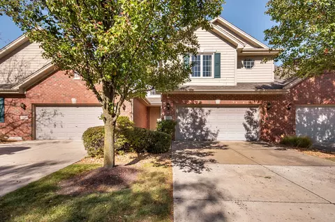 7516 E Plank Trail Ct, Frankfort, IL 60423