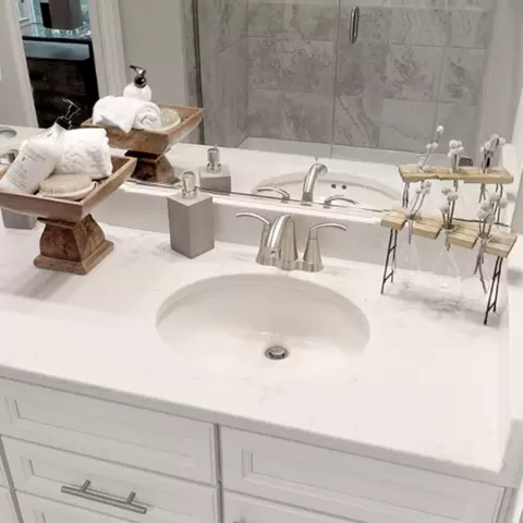 Bath - 16151 S Summit Dr, Plainfield, IL 60586 photo 1 of 3
