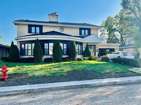 1929 Berry Ln, Des Plaines, IL 60018