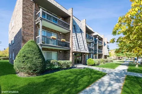 10904 Kilpatrick Ave #3A, Oak Lawn, IL 60453