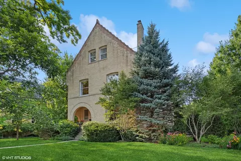 41 Scott Loop, Highland Park, IL 60035