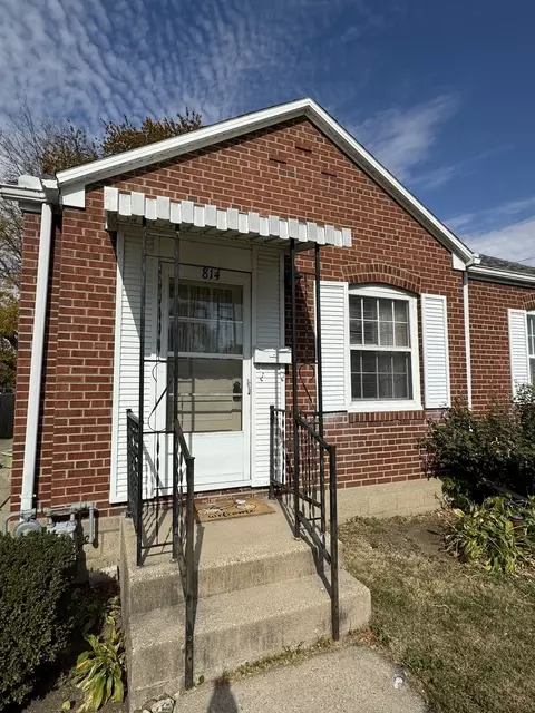 814 E 16th St, Sterling, IL 61081 photo 2