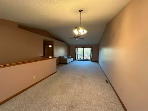 736 Milnes Dr #2, Morrison, IL 61270 photo 10