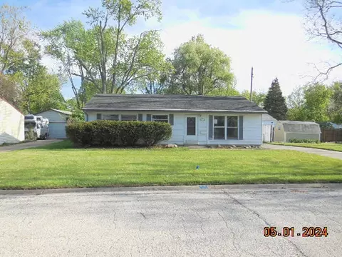 911 Fairchild Ave, Normal, IL 61761