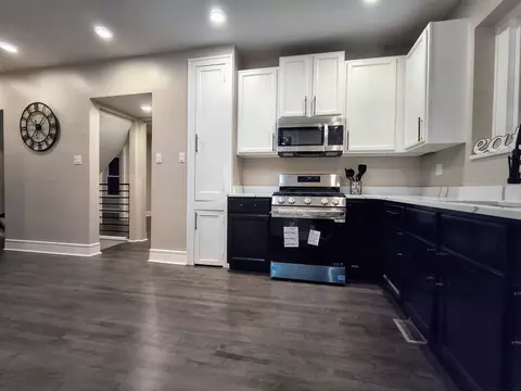 11532 S Bell Ave, Chicago, IL 60643 photo 3
