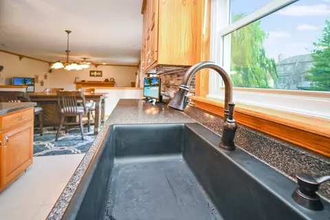 Kitchen - 26 Pebblebrook Ct, Bloomington, IL 61705 photo 14 of 25