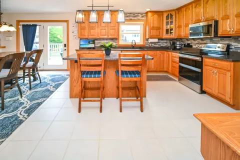 Kitchen - 26 Pebblebrook Ct, Bloomington, IL 61705 photo 11 of 25