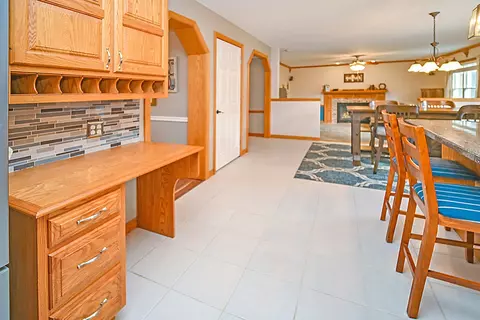 Kitchen - 26 Pebblebrook Ct, Bloomington, IL 61705 photo 20 of 25