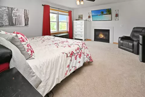 Bedroom - 26 Pebblebrook Ct, Bloomington, IL 61705 photo 5 of 16