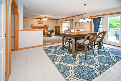 Dining - 26 Pebblebrook Ct, Bloomington, IL 61705 photo 3 of 8
