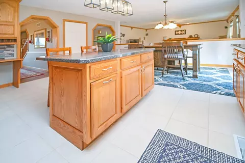 Kitchen - 26 Pebblebrook Ct, Bloomington, IL 61705 photo 8 of 25