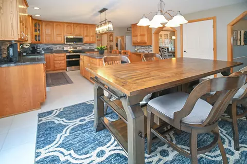Kitchen - 26 Pebblebrook Ct, Bloomington, IL 61705 photo 3 of 25