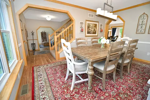 Dining - 26 Pebblebrook Ct, Bloomington, IL 61705 photo 5 of 8