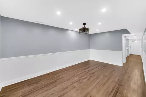 8434 S Burnham Ave, Chicago, IL 60617 photo 23