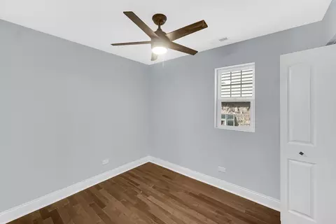8434 S Burnham Ave, Chicago, IL 60617 photo 19
