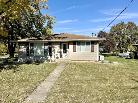 308 W 2nd St, Lostant, IL 61334 photo 28